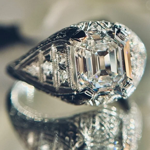 Antique Platinum Emerald Cut Diamond 2.91 ctw Engagement Ring IGI Certified - Picture 13 of 17